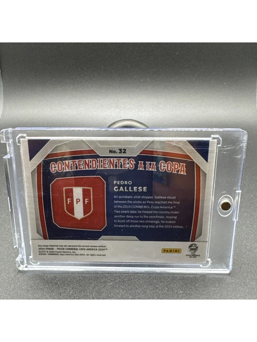 Pedro Gallese Panini Prizm Contendientes a la Copa No 32 - 2024 with Protector